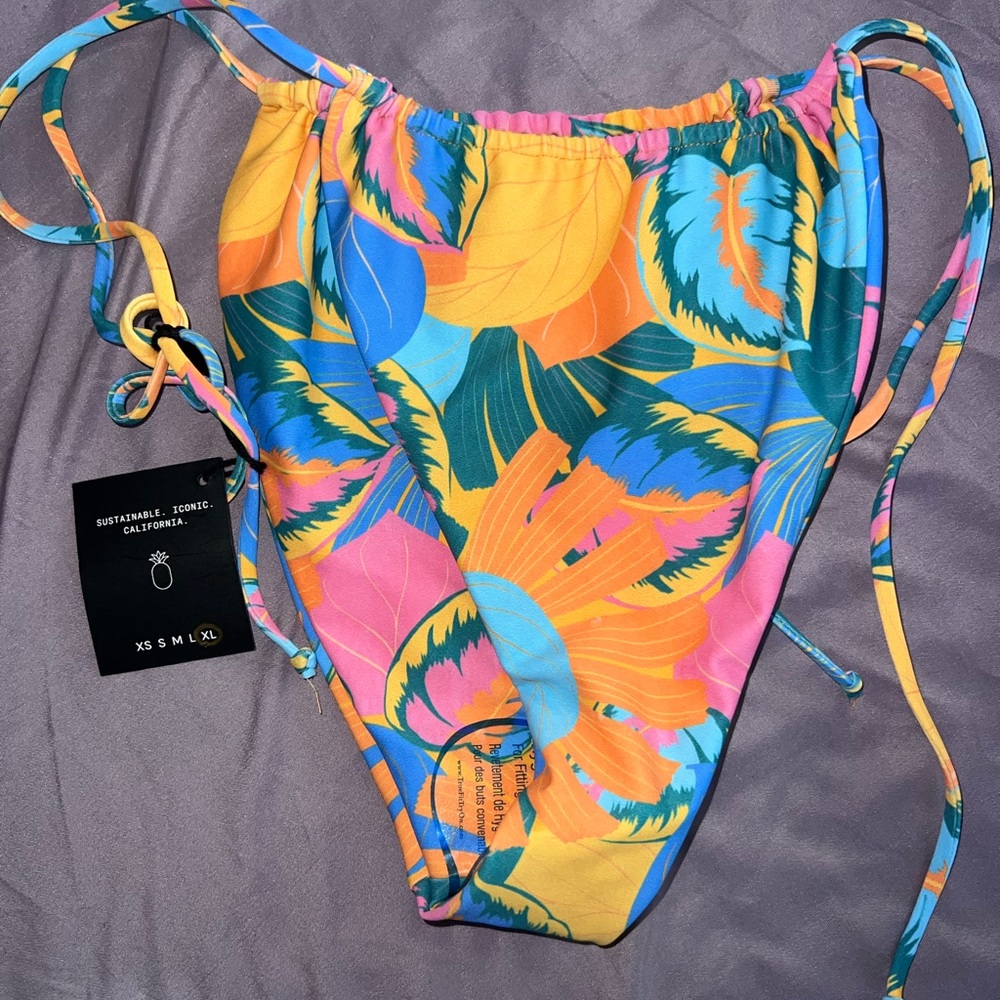 Skatie bikini bottom size XL - Picture 2 of 3